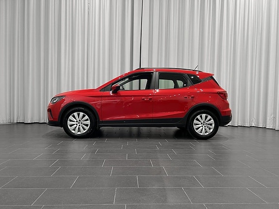 Seat Arona 2 of 12