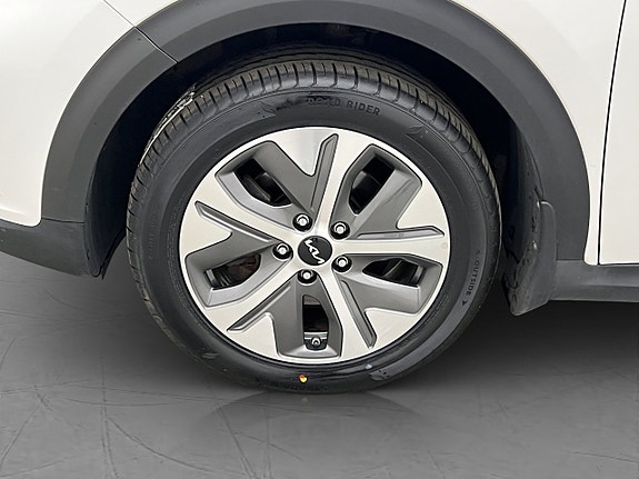 Kia e-Niro 28 of 30