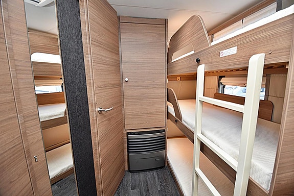 Knaus 580 QS Sport, Barnkammare 14 of 27