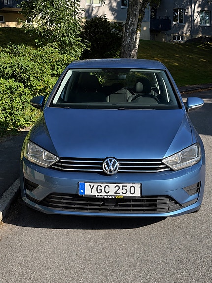 Volkswagen Golf Sportsvan 3 of 10