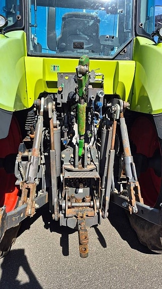 CLAAS Arion 640 4 of 11