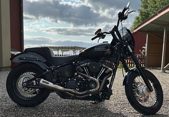 Harley-Davidson Street Bob 3 of 3