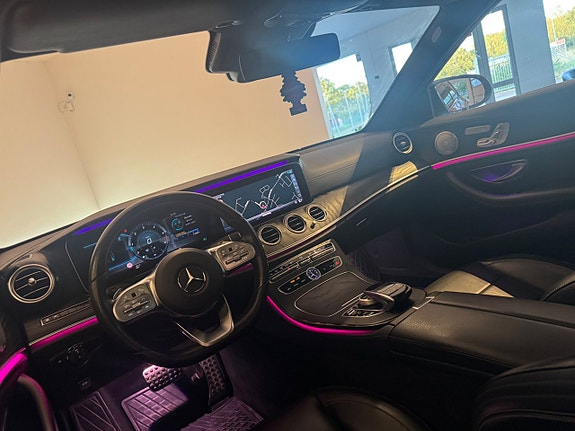 Mercedes-Benz E220 7 of 7