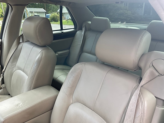 Cadillac Seville STS 5 of 6