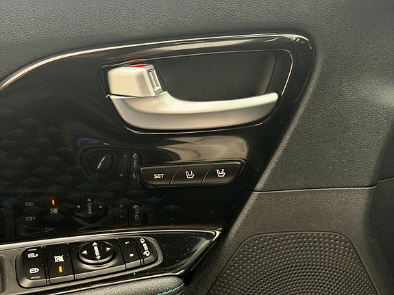 Kia e-Niro 25 of 30