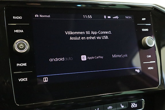 Volkswagen Passat Alltrack 18 of 30