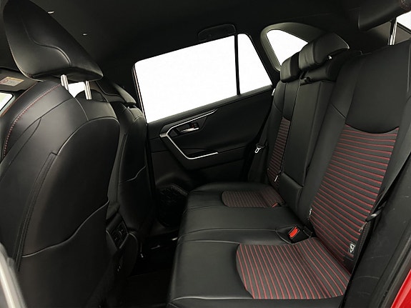 Toyota RAV4 26 of 30