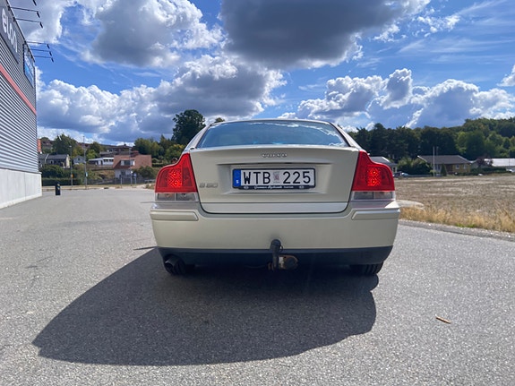 Volvo S60 3 of 11