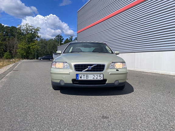 Volvo S60 4 of 11