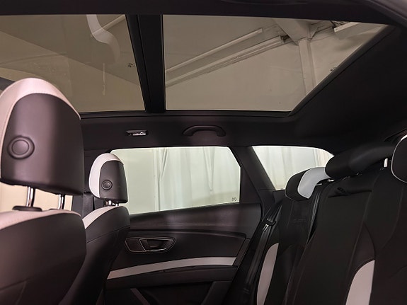 Seat Leon 10 of 21