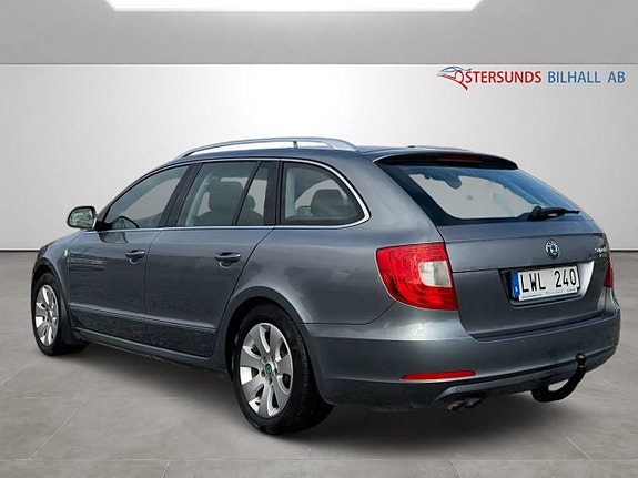 Skoda Superb 7 of 14