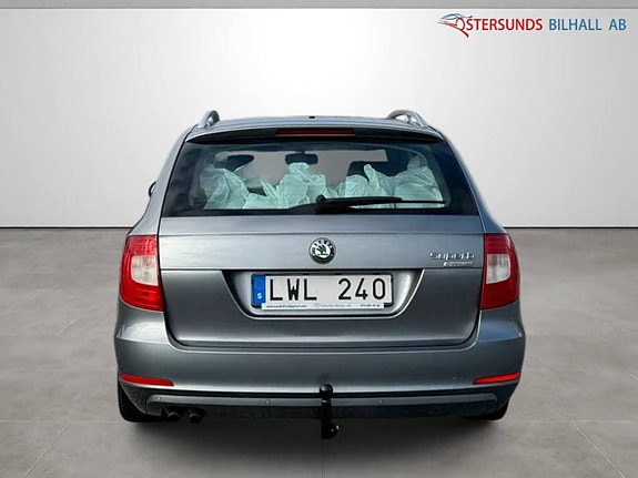 Skoda Superb 5 of 14