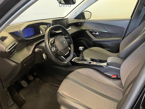 Peugeot 2008 7 of 13