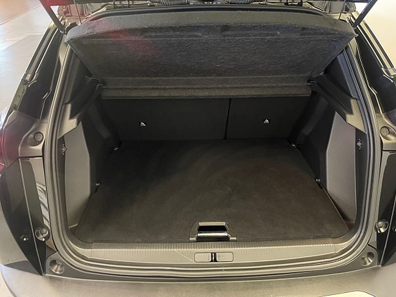 Peugeot 2008 5 of 13