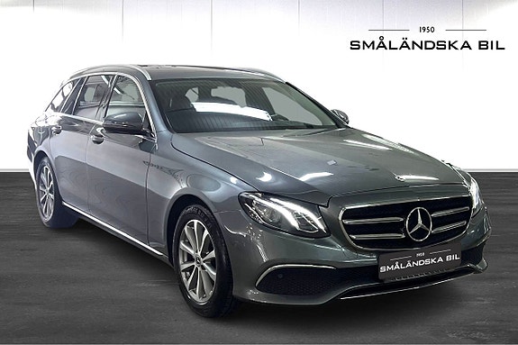 Mercedes-Benz E200 2 of 14