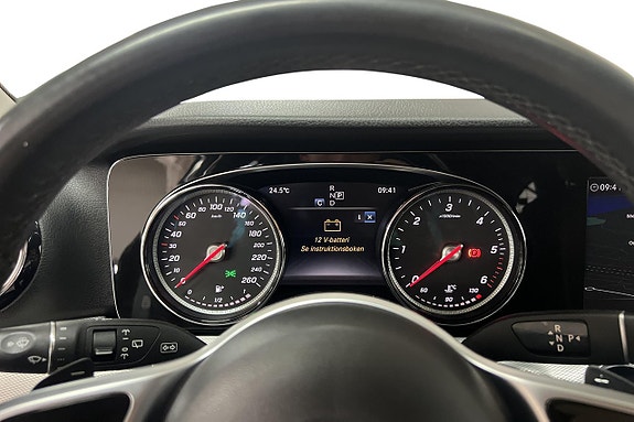 Mercedes-Benz E200 6 of 14