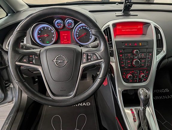 Opel Astra 11 of 16