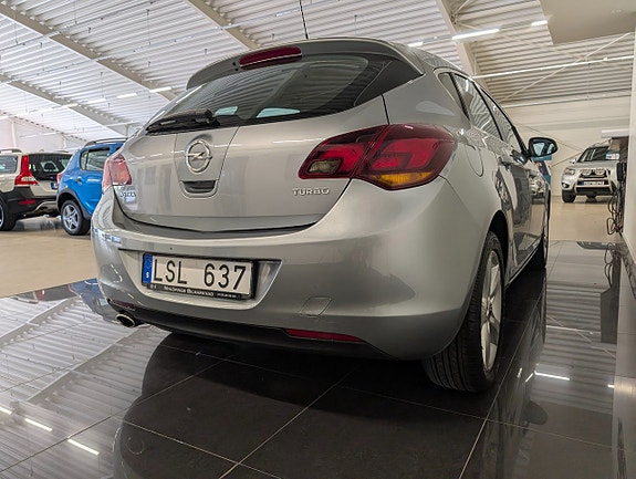 Opel Astra 5 of 16