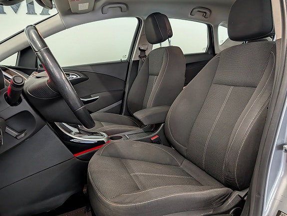 Opel Astra 9 of 16