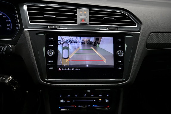 Volkswagen Tiguan 27 of 29