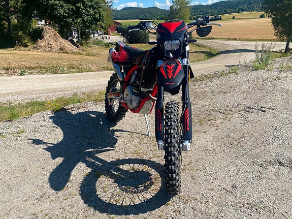 SWM RS 300R DEMO – 8 000 kr rabatt! 3 of 4