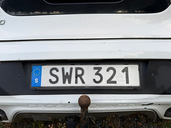 Volvo V40 Cross Country 12 of 14