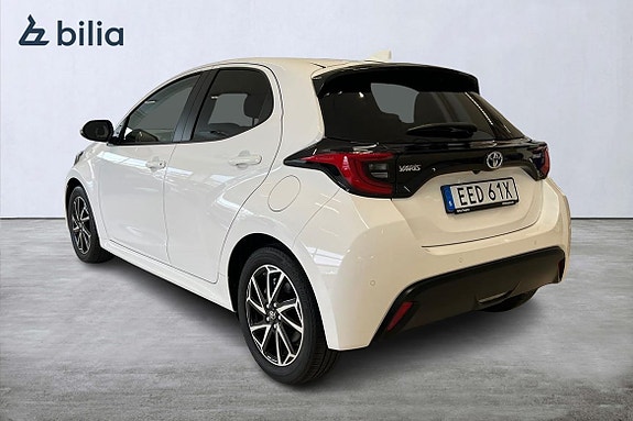 Toyota Yaris 2 of 21