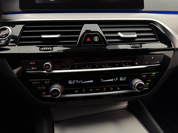 BMW 520d 23 of 30