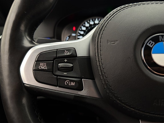 BMW 520d 16 of 30