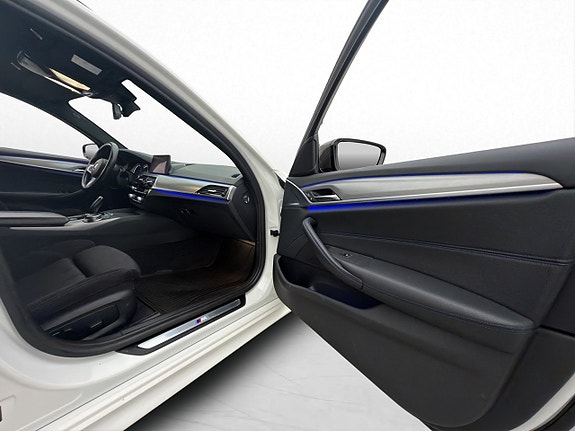 BMW 520d 27 of 30