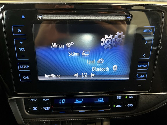 Toyota Auris 22 of 25