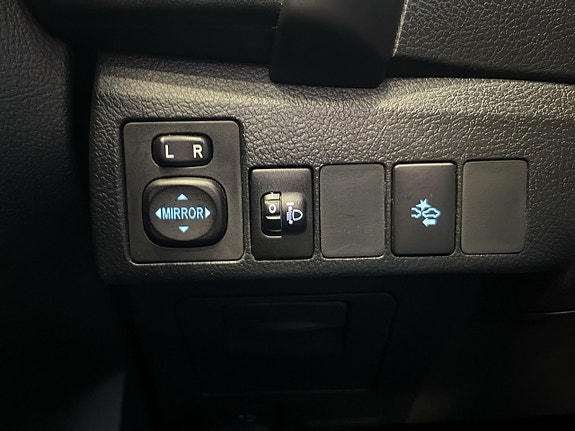 Toyota Auris 17 of 25