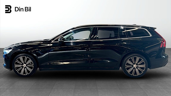 Volvo V60 2 of 23