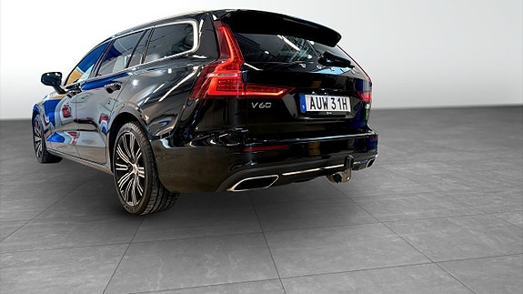 Volvo V60 13 of 23
