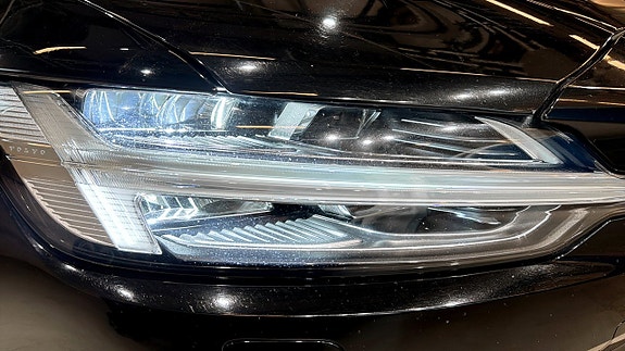 Volvo V60 14 of 23