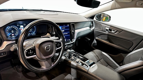 Volvo V60 7 of 23