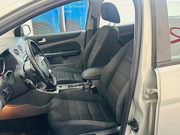 Ford Focus 10 of 15