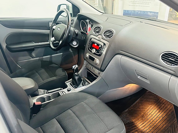 Ford Focus 13 of 15