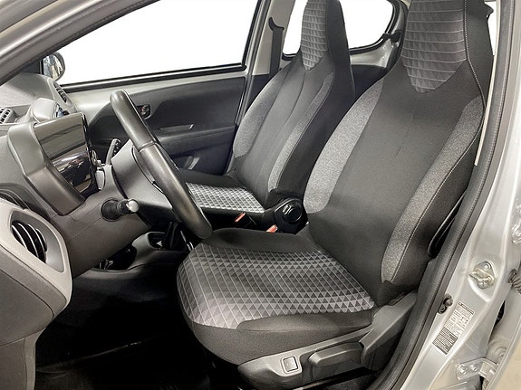 Peugeot 108 4 of 18