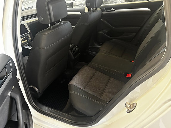 Volkswagen Passat 7 of 7