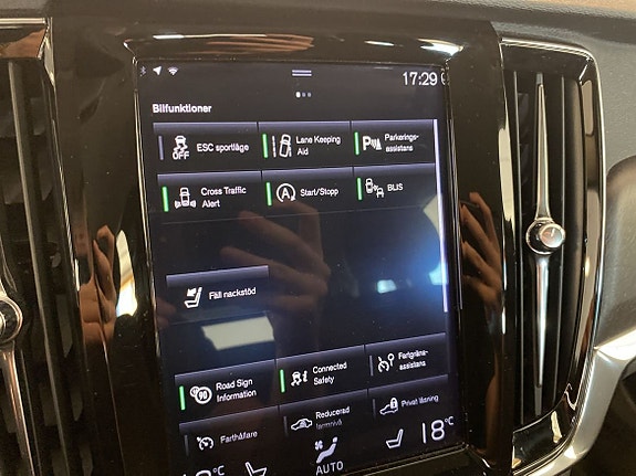 Volvo V90 Cross Country 13 of 15