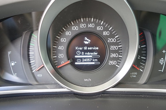 Volvo V40 16 of 22