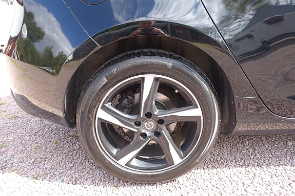 Volvo V40 7 of 22