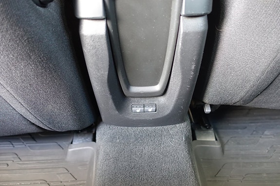 Volvo V40 19 of 22