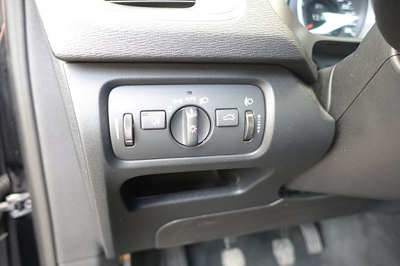 Volvo V40 22 of 22