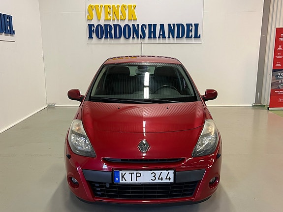 Renault Clio 2 of 23