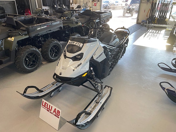 Ski-Doo Summit Adrenaline 850 E-tec 146" 2 of 3