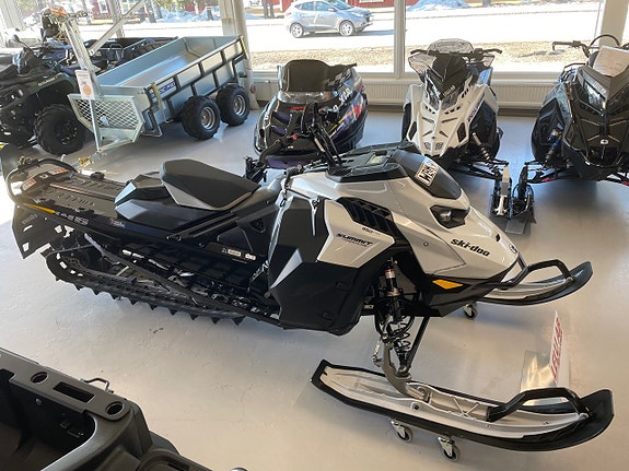 Ski-Doo Summit Adrenaline 850 E-tec 146" 3 of 3