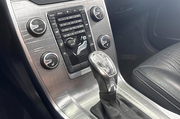 Volvo XC70 16 of 19