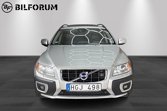 Volvo XC70 3 of 19